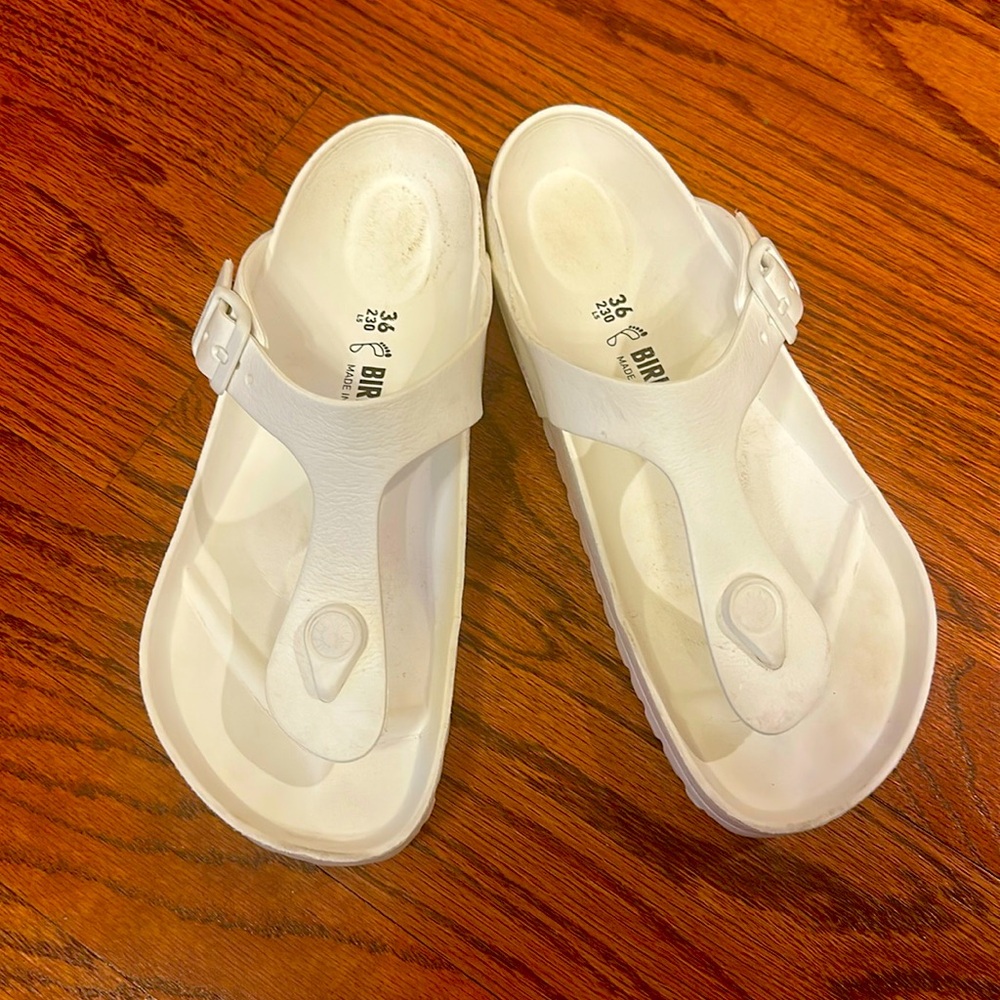 BIRKENSTOCK FLIP FLOPS